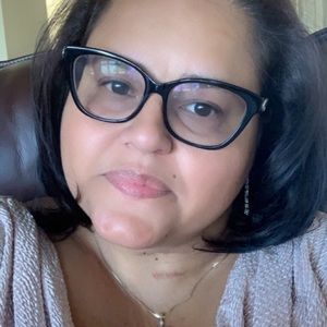 Meet your Posher, Evelyn